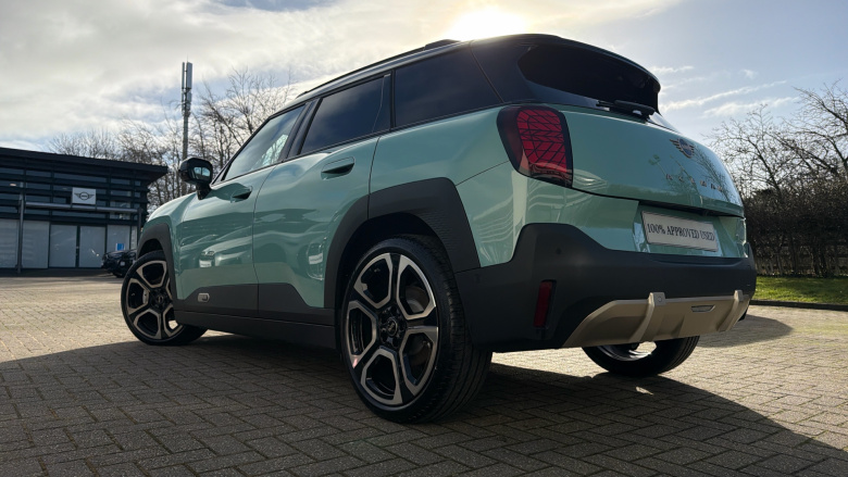 MINI Aceman 135kW E Exclusive 43kWh 5dr Auto Electric Hatchback